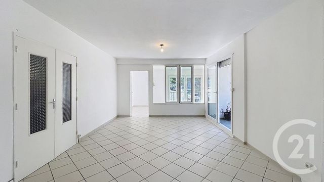 Appartement F3 &agrave; louer - 3 pi&egrave;ces - 71,07 m2 - Perpignan - 66 - LANGUEDOC-ROUSSILLON