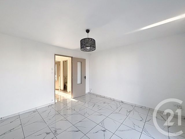 Appartement T3 à louer - 3 pièces - 60,01 m2 - Perpignan - 66 - LANGUEDOC-ROUSSILLON