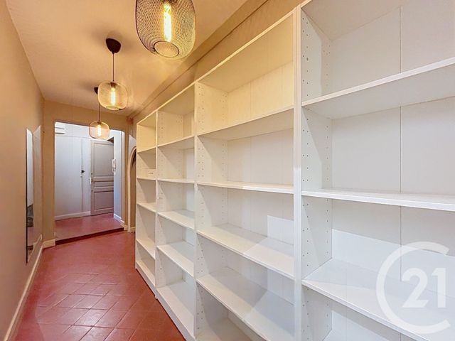 Appartement T2 &agrave; louer - 2 pi&egrave;ces - 65,45 m2 - Perpignan - 66 - LANGUEDOC-ROUSSILLON