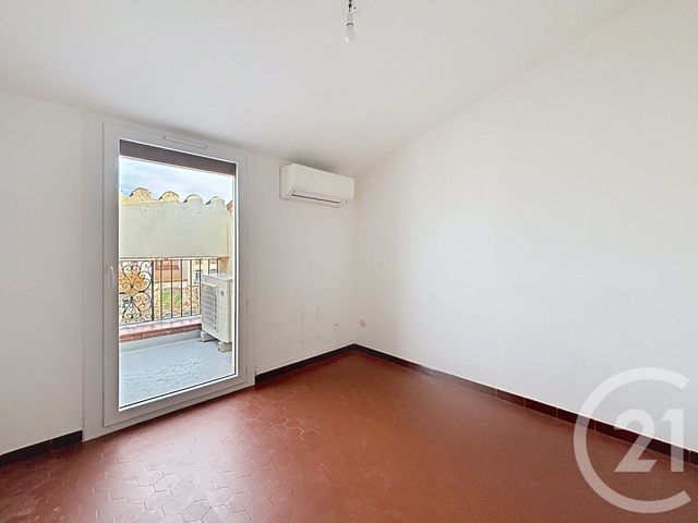 Appartement F4 &agrave; louer - 4 pi&egrave;ces - 72 m2 - Thuir - 66 - LANGUEDOC-ROUSSILLON