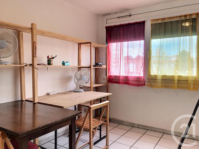Appartement F1 &agrave; louer - 1 pi&egrave;ce - 18,70 m2 - Perpignan - 66 - LANGUEDOC-ROUSSILLON