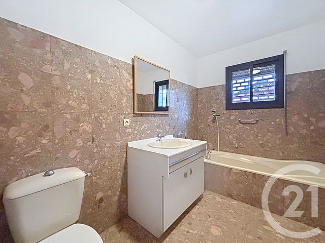 Appartement T4 &agrave; louer - 4 pi&egrave;ces - 102,56 m2 - Perpignan - 66 - LANGUEDOC-ROUSSILLON