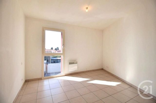 Appartement F2 &agrave; louer - 2 pi&egrave;ces - 44,05 m2 - Theza - 66 - LANGUEDOC-ROUSSILLON