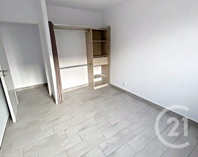 Maison &agrave; louer - 4 pi&egrave;ces - 86 m2 - Thuir - 66 - LANGUEDOC-ROUSSILLON