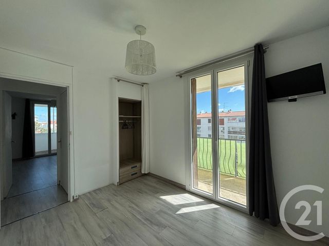 Appartement T5 &agrave; louer - 5 pi&egrave;ces - 82,74 m2 - Perpignan - 66 - LANGUEDOC-ROUSSILLON