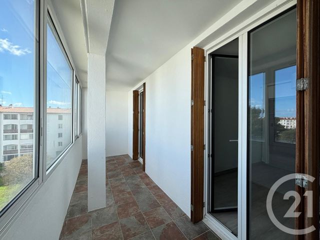 Appartement T5 &agrave; louer - 5 pi&egrave;ces - 82,74 m2 - Perpignan - 66 - LANGUEDOC-ROUSSILLON