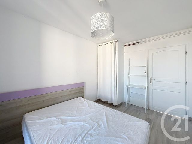 Appartement T5 &agrave; louer - 5 pi&egrave;ces - 82,74 m2 - Perpignan - 66 - LANGUEDOC-ROUSSILLON