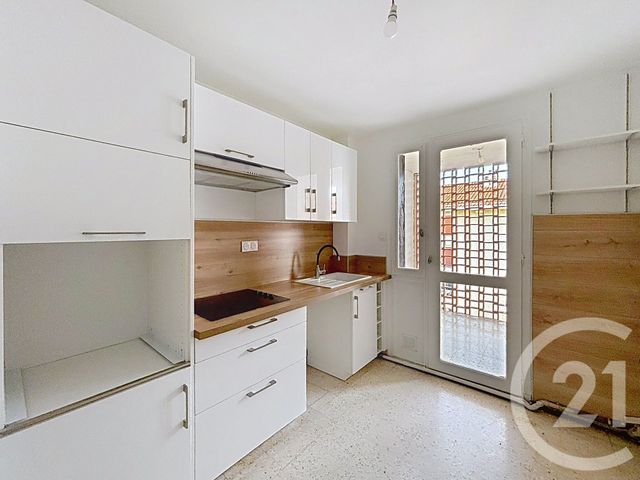 Appartement T3 &agrave; louer - 3 pi&egrave;ces - 77,52 m2 - Perpignan - 66 - LANGUEDOC-ROUSSILLON
