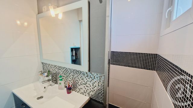 Appartement F3 &agrave; louer - 3 pi&egrave;ces - 70 m2 - Perpignan - 66 - LANGUEDOC-ROUSSILLON