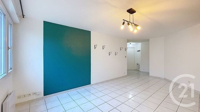 Appartement F3 &agrave; louer - 3 pi&egrave;ces - 57,61 m2 - St Esteve - 66 - LANGUEDOC-ROUSSILLON