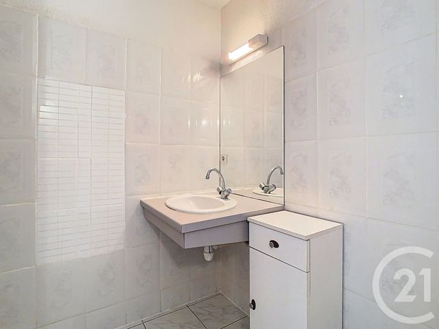 Appartement T2 &agrave; louer - 2 pi&egrave;ces - 35,56 m2 - Perpignan - 66 - LANGUEDOC-ROUSSILLON