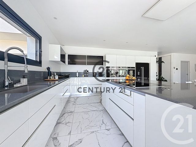 Maison à vendre - 5 pièces - 250 m2 - Llupia - 66 - LANGUEDOC-ROUSSILLON