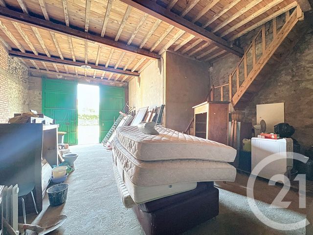 Maison à vendre - 7 pièces - 130,30 m2 - Fourques - 66 - LANGUEDOC-ROUSSILLON