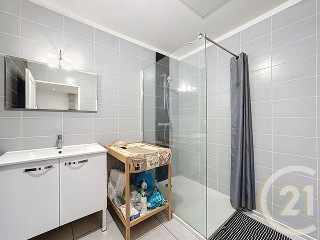 Appartement F3 &agrave; vendre - 3 pi&egrave;ces - 69,30 m2 - Thuir - 66 - LANGUEDOC-ROUSSILLON